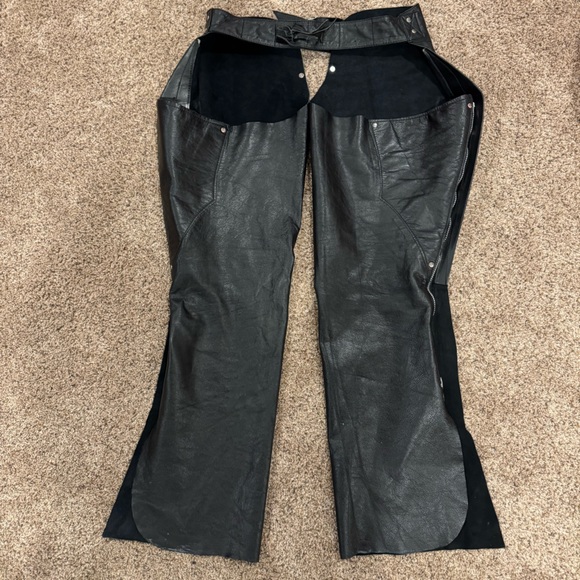 Vintage Berman’s Black Leather Motorcycle Riding Chaps Zip Snap Size L